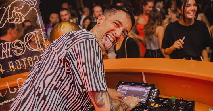 Vendetta nightclub Barcelona live dj music fun nightout dance electronic house pop