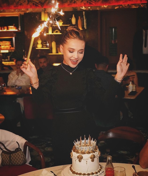 Verde, birthday, celebration, influencer, girl, fun, nightout, party