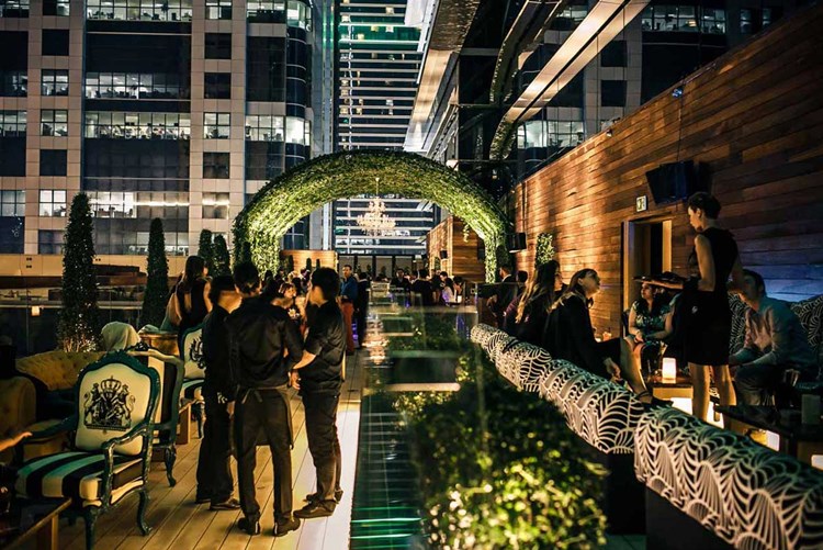 Party at Vii VIP nightclub in Dubai. Find promoters for guest list in Clubbable