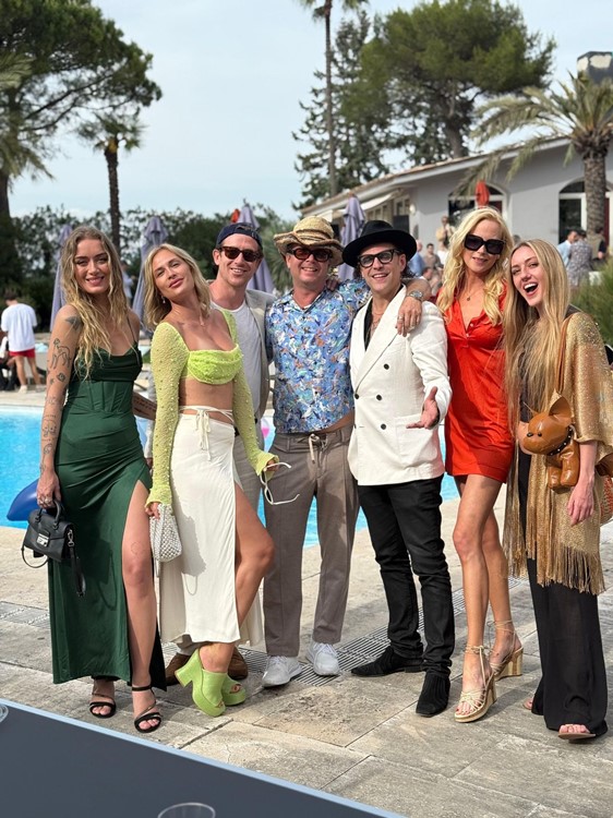 Fiesta en Private Villa Party Club VIP en Cannes. Encuentra promoters y listas de invitados en Clubbable