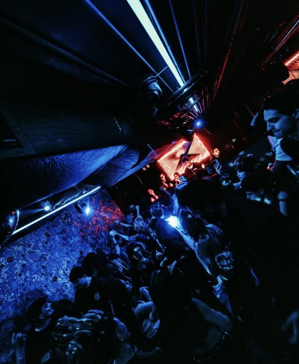 Party at Virgo VIP nightclub in New York. Find promoters for guest list in Clubbable