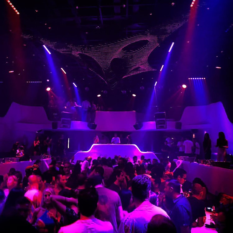 Void nightclub Mykonos fun party event crowd