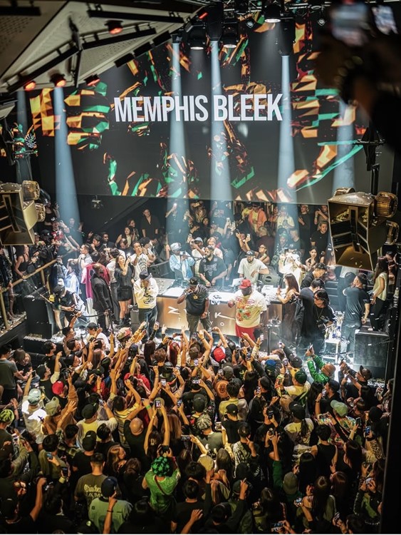 Voyager Stand nightclub Tokyo