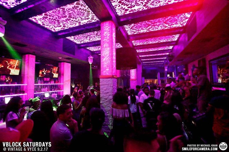 Vyce Lounge Club nightclub Orlando crowd people dancing