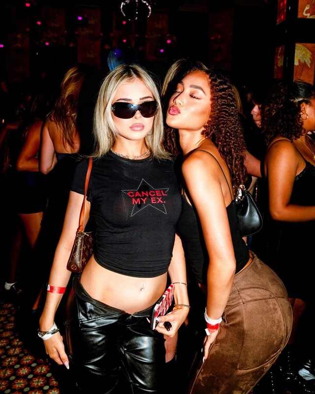 Warwick in Los Angeles nightclub book your vip table celebrate bachelor birthday hen 