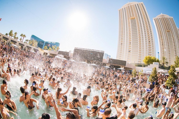 Wet Republic announces opening date and initial 2018 pool party schedule –  Electronic Vegas