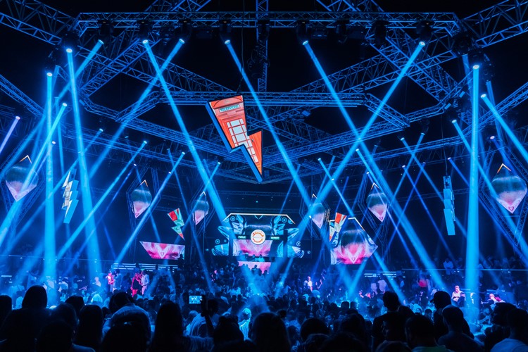 Soirée dans la boîte Xtreme VIP à Dubai. Trouvez des promoteurs pour la liste des invités sur Clubbable