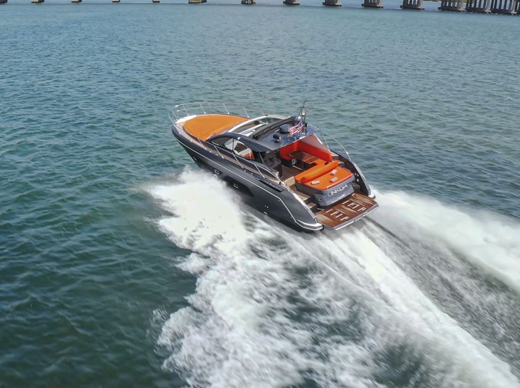 Yacht - AZIMUT ONKOR Miami