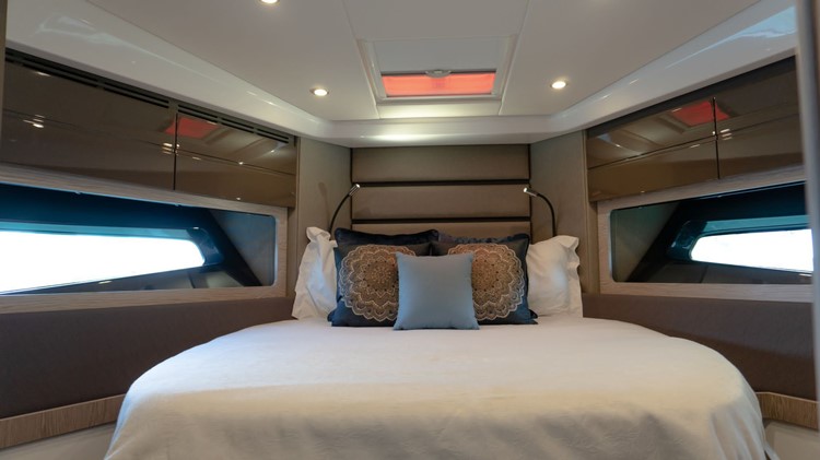 Party at Yacht - AZIMUT ONKOR VIP nightclub in Miami. Find promoters for guest list in Clubbable