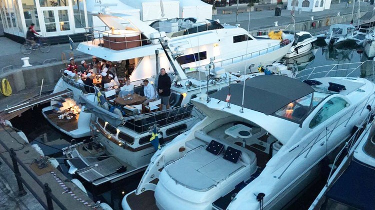 Biggest yacht in Visby to the left in this picture