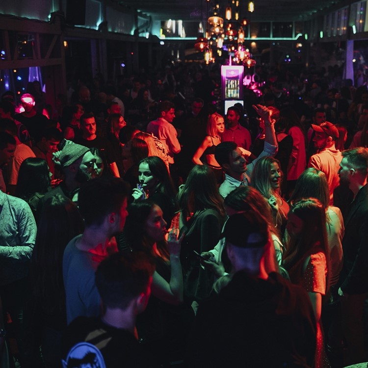 Zavarka club Moscow fun party crowd venue book now vip entrance